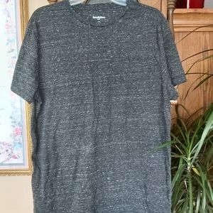 Unisex Gray knit tee shirt